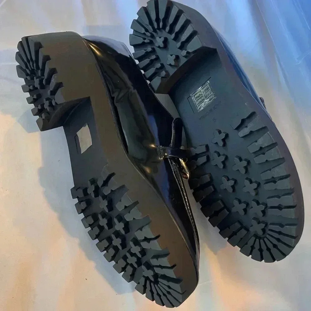 💗 Princess Polly Loafers - Size 9
